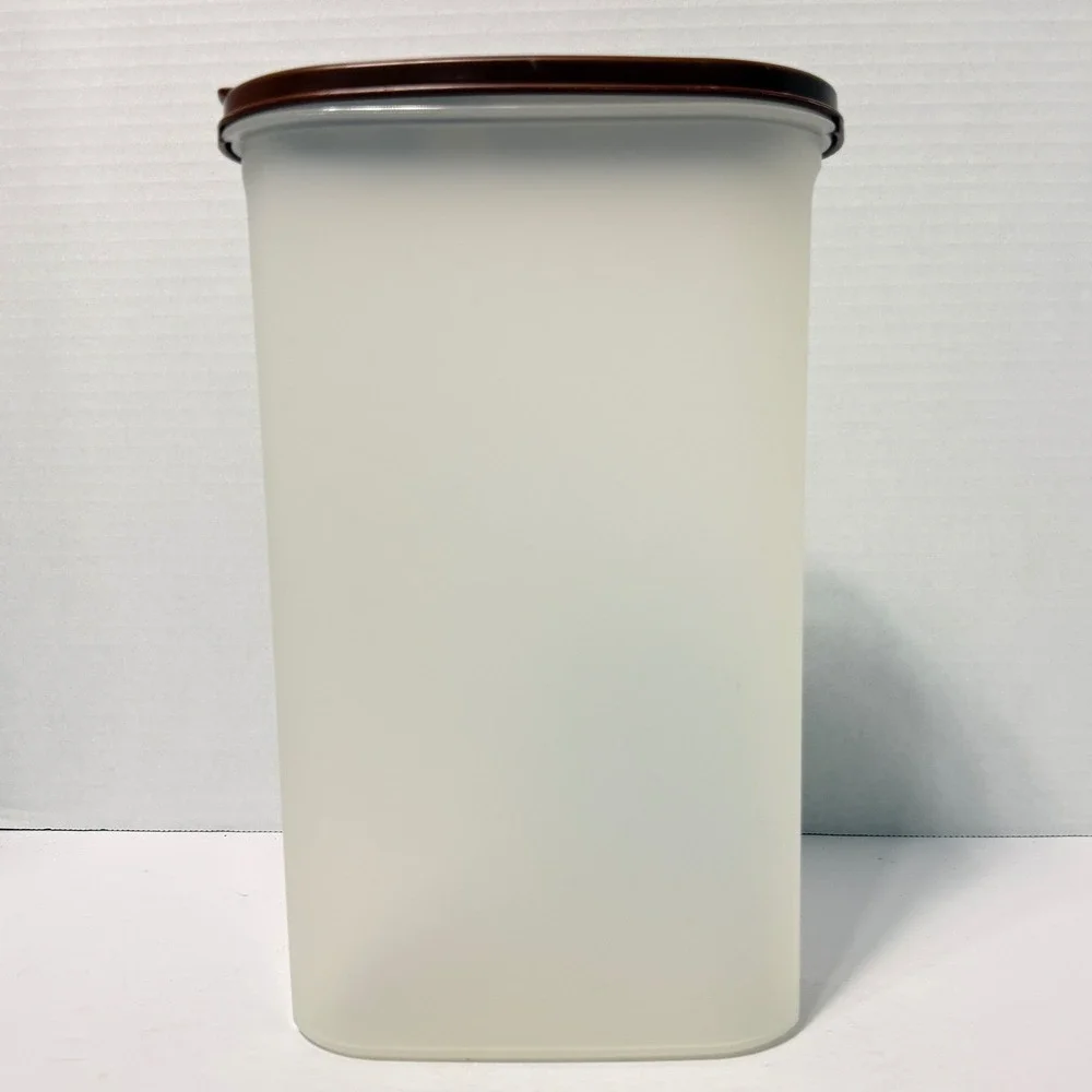 Tupperware Modular Mates Oval Sheer Container Brown Flip‎ Top Seal 12.25 Cup USA